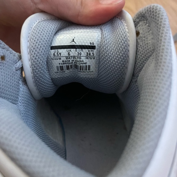 Air Jordan 1 Retro Mid GS “White Cement” - Picture 3 of 5